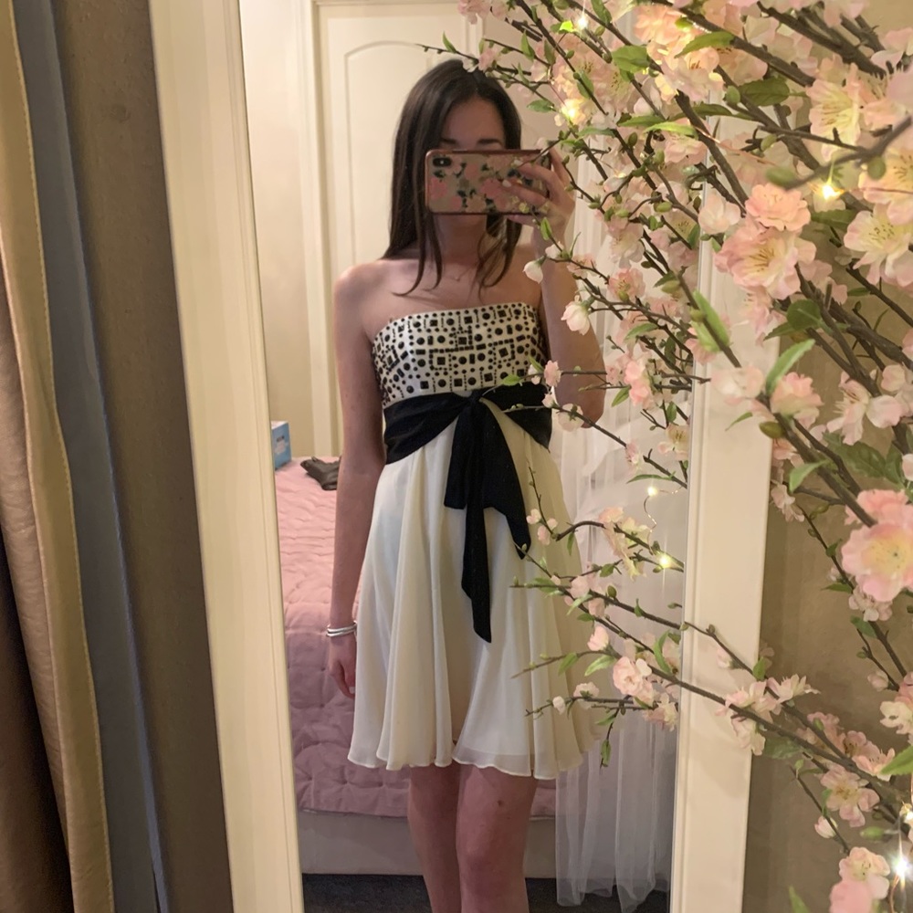 BCBGMAXAZRIA Dress